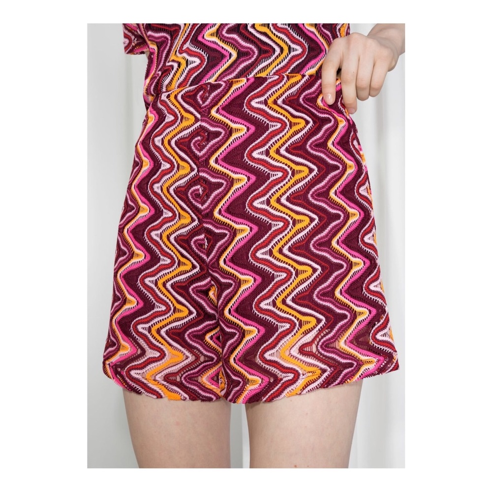 High Waisted Crochet Mini Shorts pink burgundy
